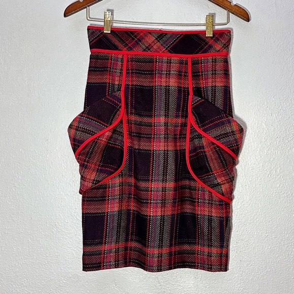 Plenty by Tracy Reese Dresses & Skirts - PLENTY by Tracy Reese Anthropologie Wool Midi Skirt Red Black Plaid Pockets SZ 2